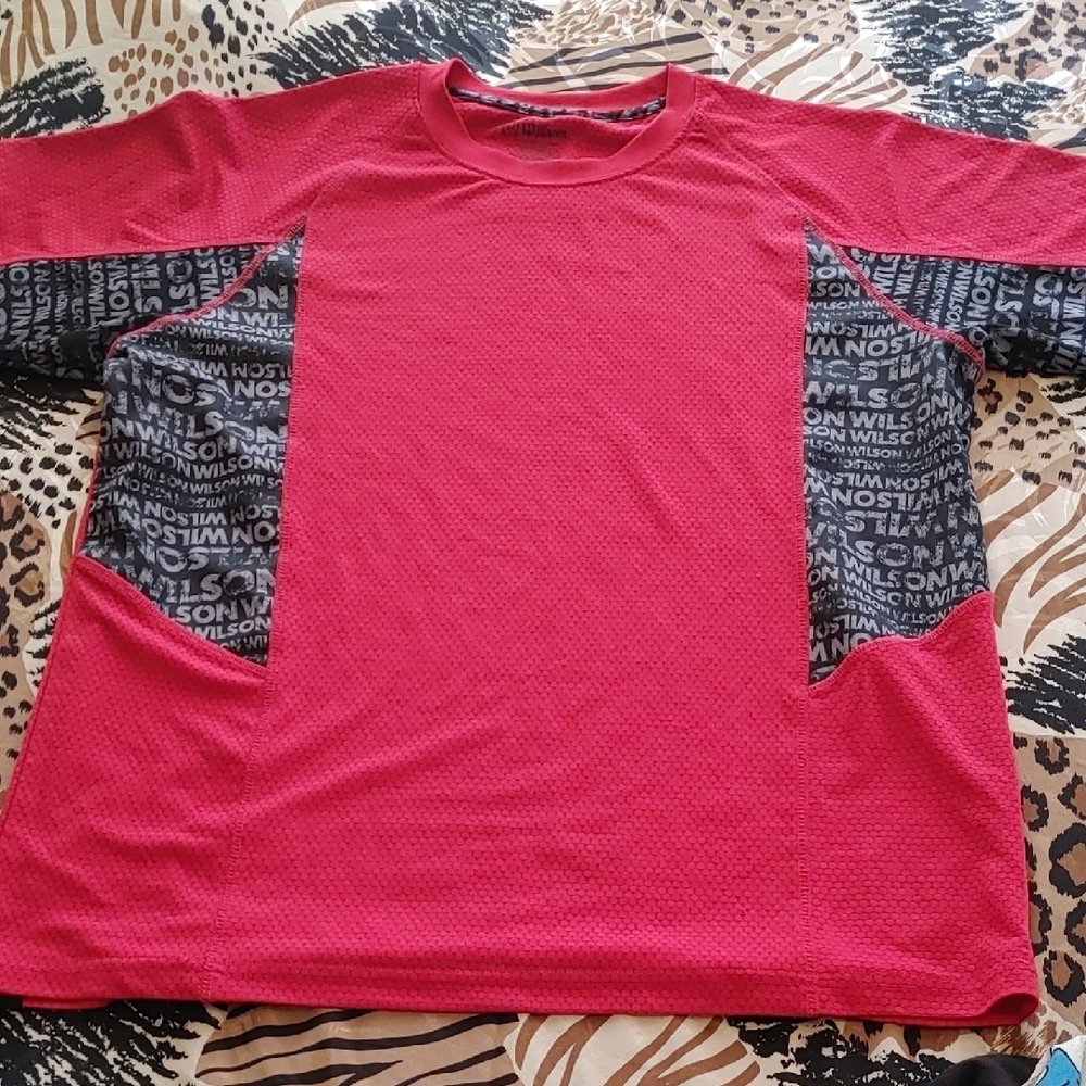 Wilson Red and Black Men's Shirt Sz Lg